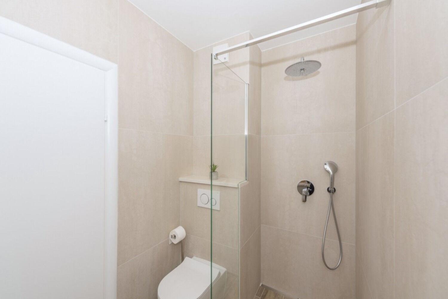 Apartments Mari - 40M From The Beach Makarska Exterior foto
