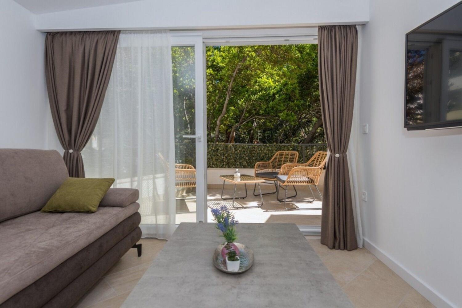Apartments Mari - 40M From The Beach Makarska Exterior foto