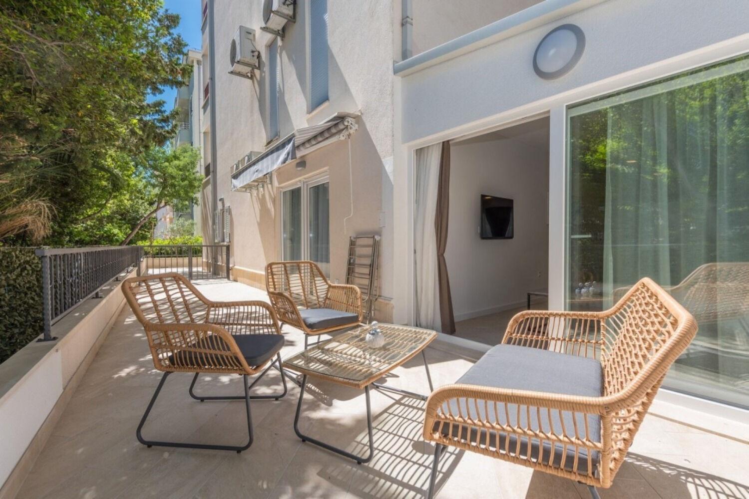 Apartments Mari - 40M From The Beach Makarska Exterior foto