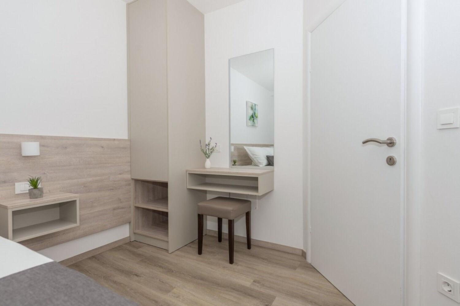 Apartments Mari - 40M From The Beach Makarska Exterior foto
