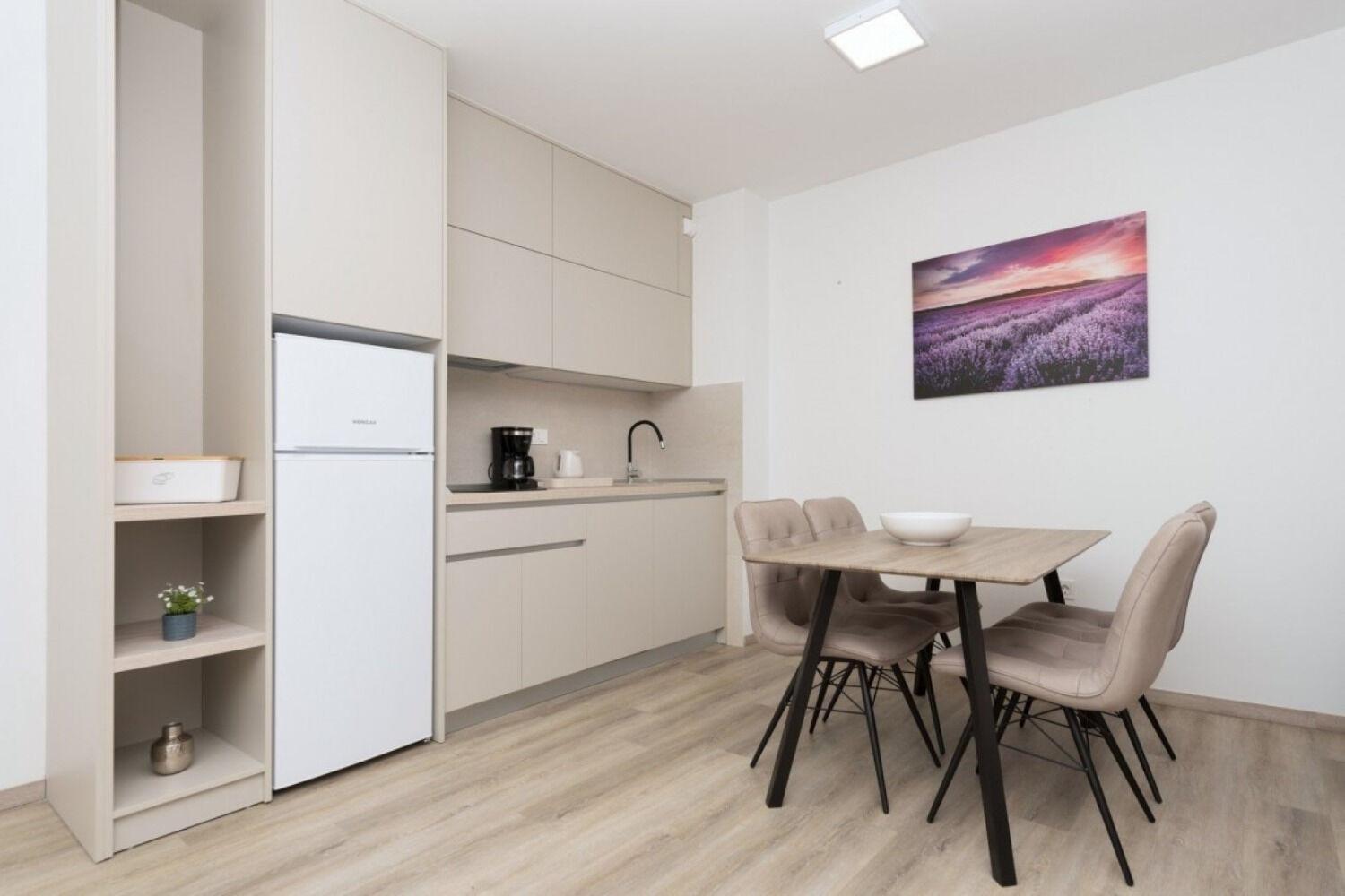 Apartments Mari - 40M From The Beach Makarska Exterior foto