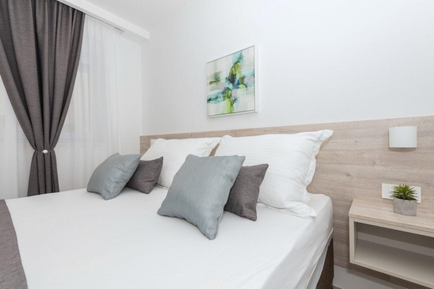 Apartments Mari - 40M From The Beach Makarska Exterior foto